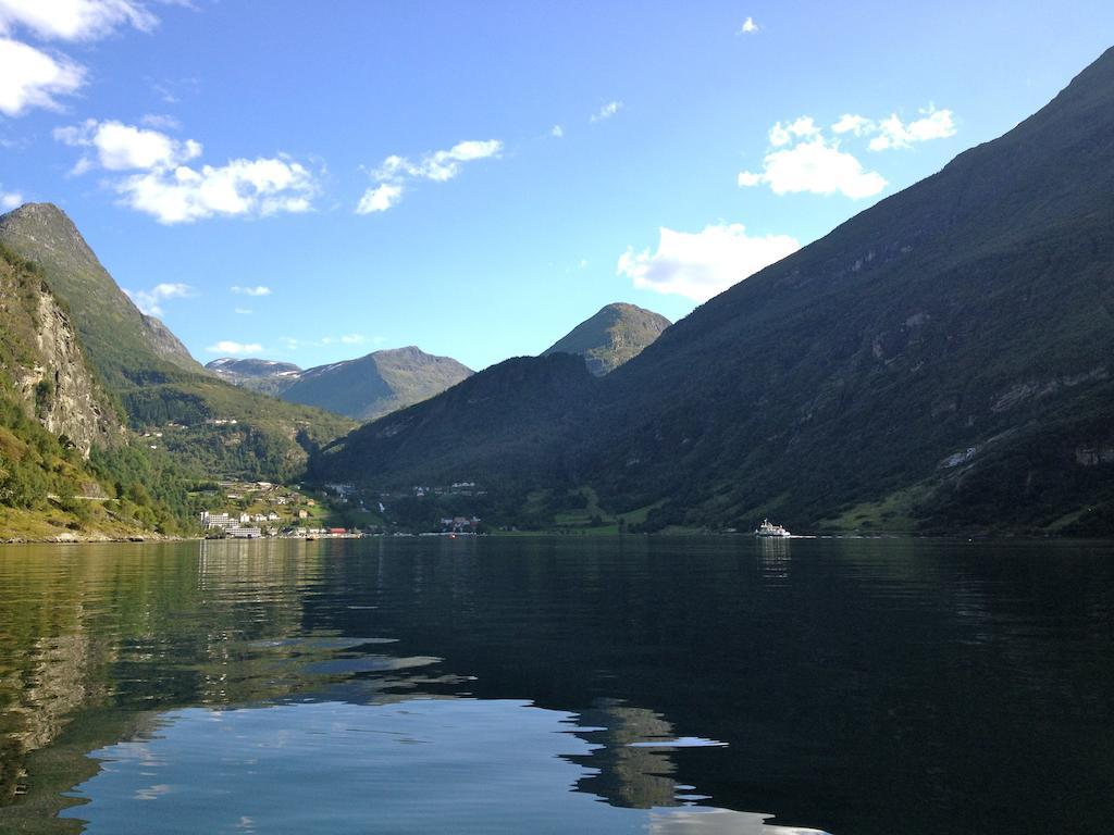 Fjorden Campinghytter Geiranger Εξωτερικό φωτογραφία